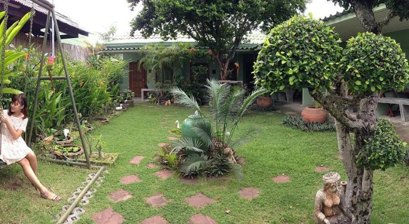 Baan Sala Lung Dam Hotel Bophut Bagian luar foto