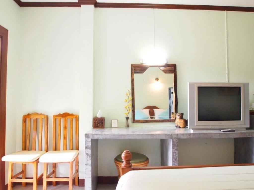 Baan Sala Lung Dam Hotel Bophut Bagian luar foto