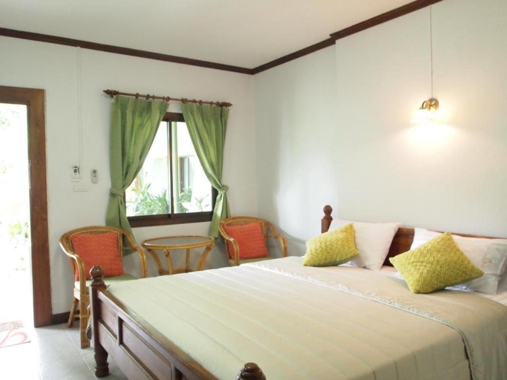 Baan Sala Lung Dam Hotel Bophut Bagian luar foto