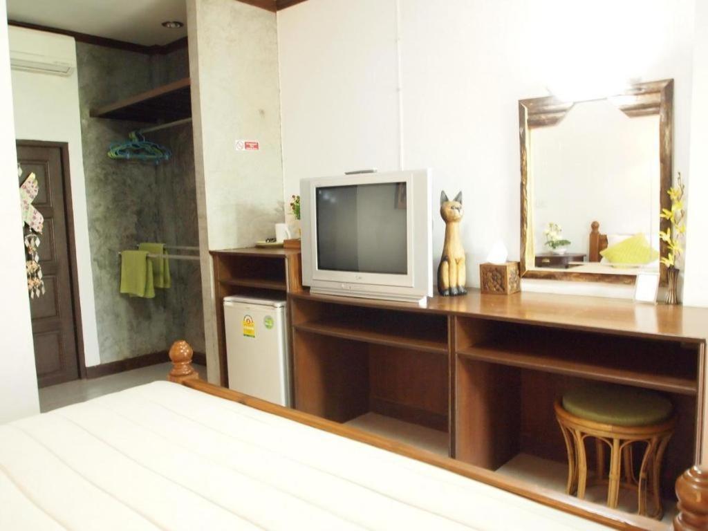 Baan Sala Lung Dam Hotel Bophut Bagian luar foto
